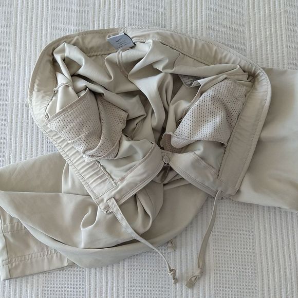 Nike Dry Fit Cream Cropped Drawstring Bottom Pants - Picture 11 of 16